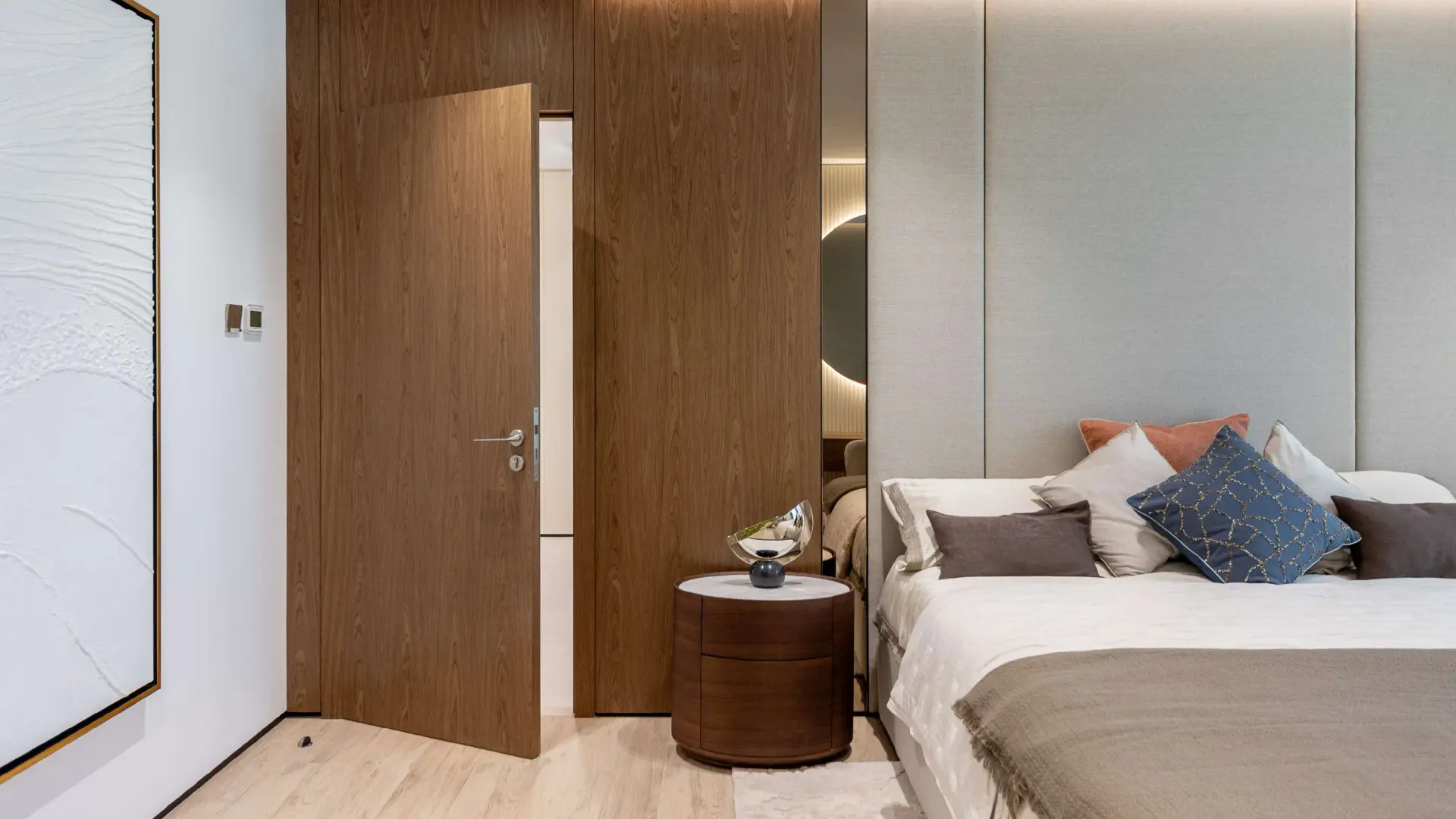 A1LA Residence, Bedroom detail