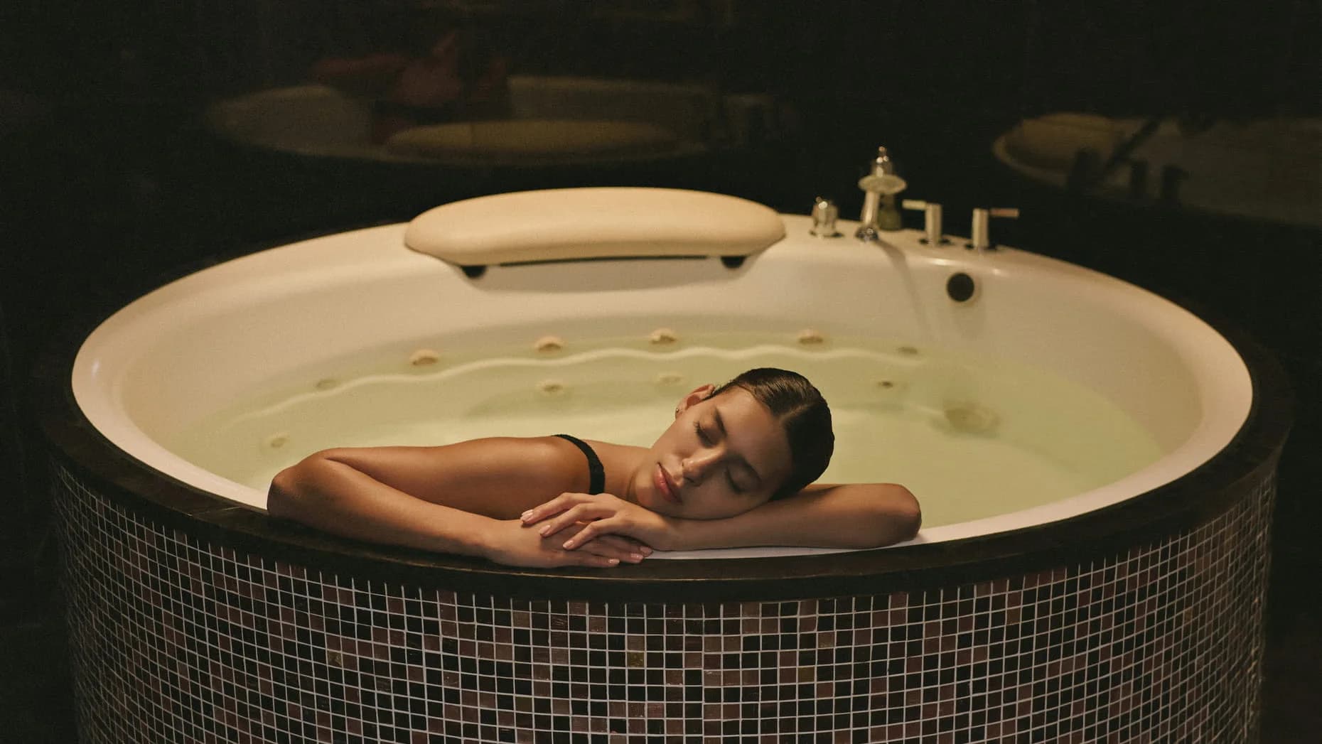 The Pearl Spa and Wellness hydrotherapy suite at Four Seasons Private Residences, Al Maryah Island