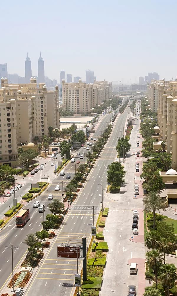 Palm Springs by Nakheel, developer Nakheel, Dubai: Shoreline Apartments on Palm Jumeirah. This photograph shows Palm Jumeirah, not the Palm Springs community.